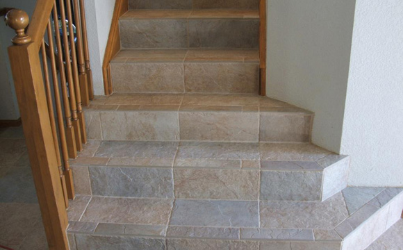 Le carrelage : idéal pour les escaliers béton