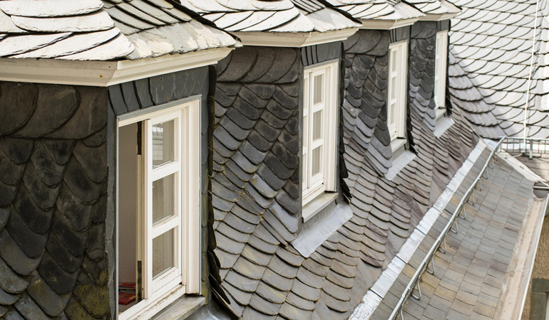 Prix d'une toiture ardoise | Coût moyen & Tarif d'installation